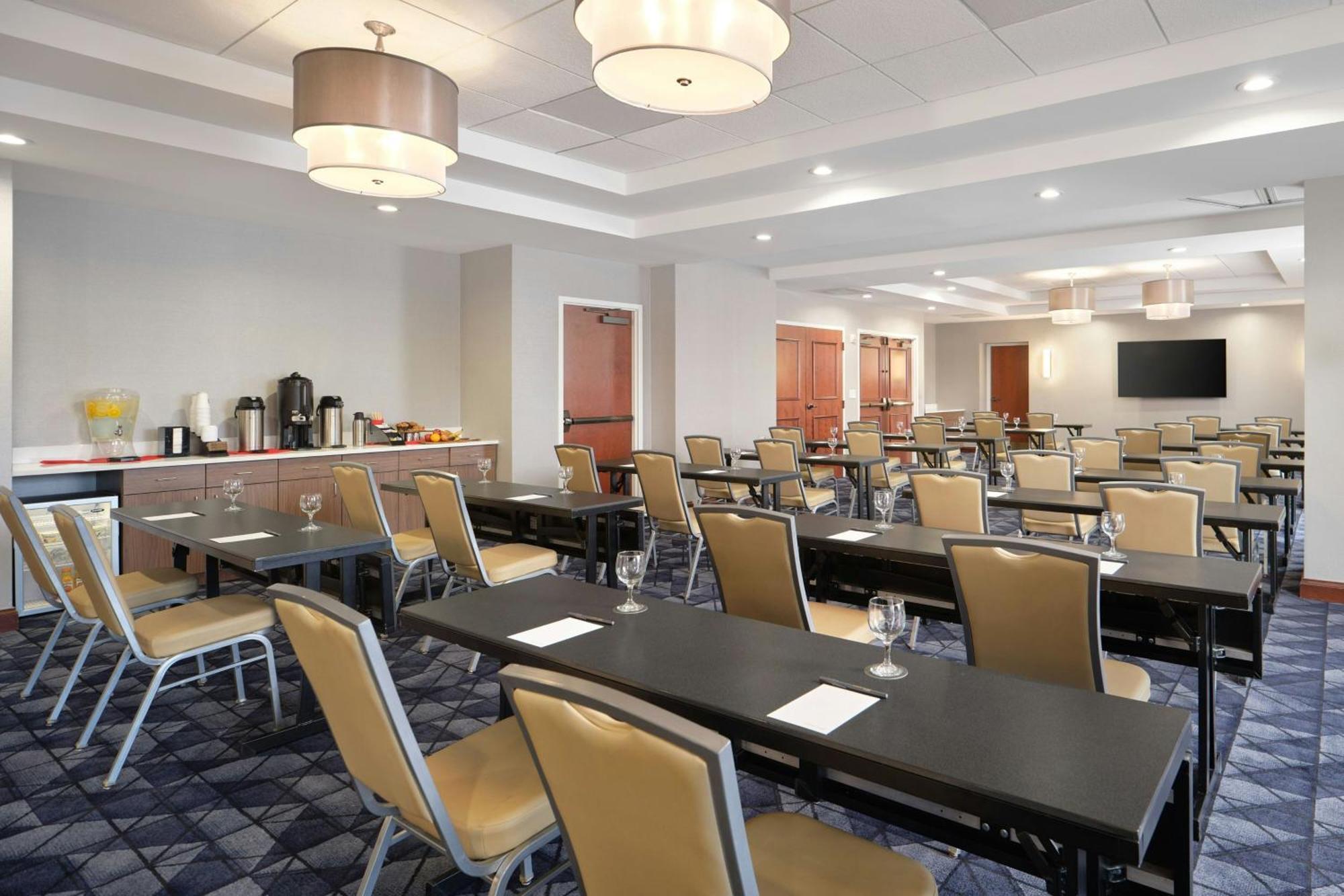 Courtyard By Marriott Saratoga Springs Hotel Ngoại thất bức ảnh