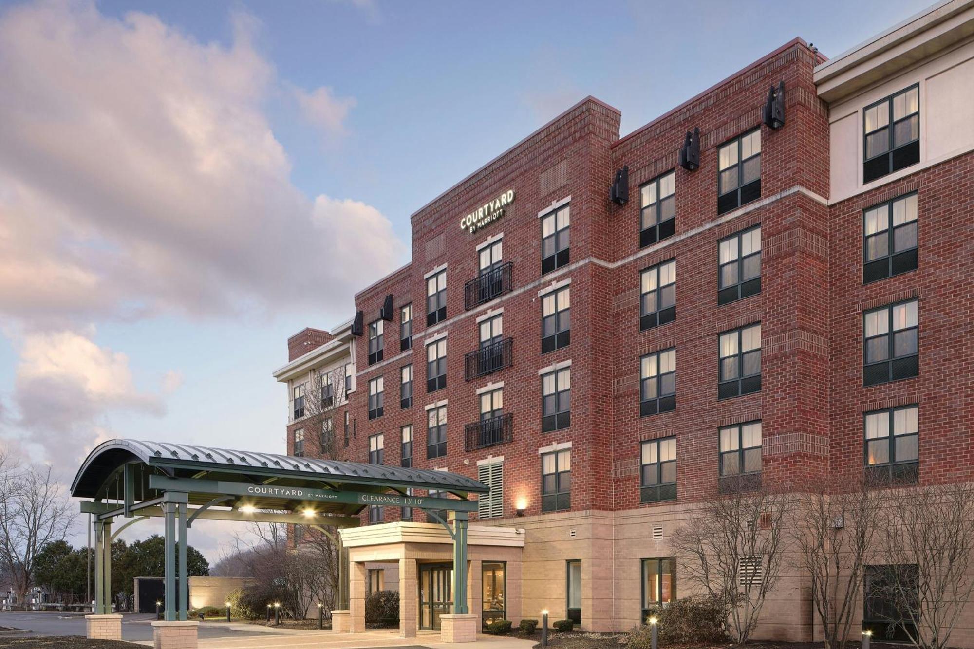 Courtyard By Marriott Saratoga Springs Hotel Ngoại thất bức ảnh